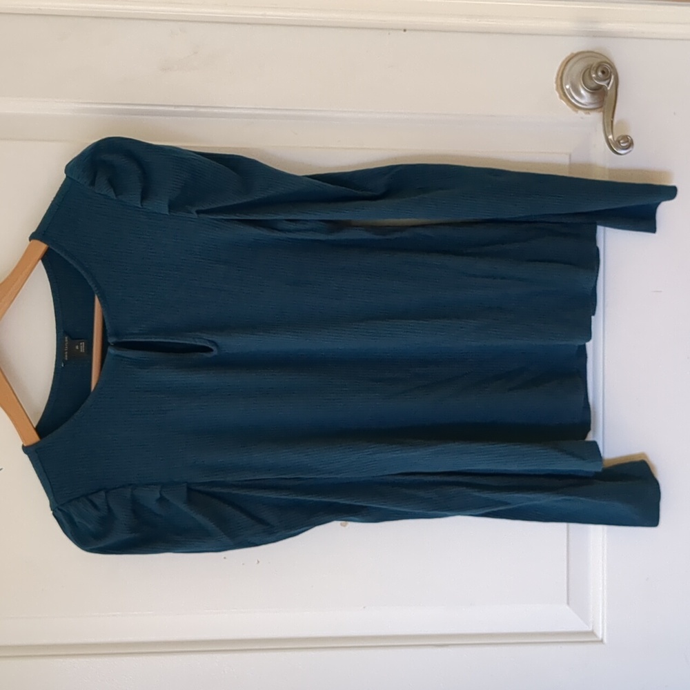 Ann Taylor Puff Long Sleeve Keyhole Top X-Small